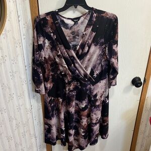 Simply Vera Vera Wang Purple and Black Abstract Blouse